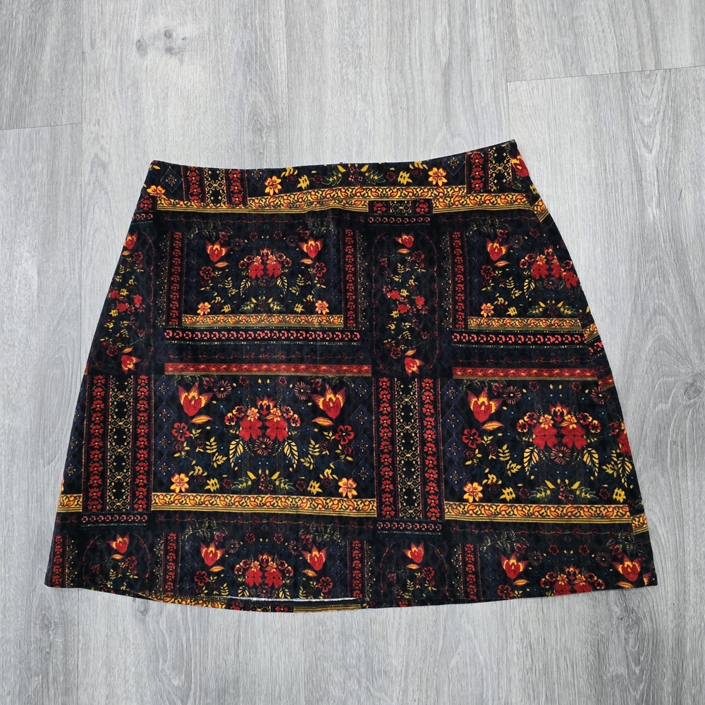H&M  ❤️ Coachella Black Skirt with Red and Yellow Floral Design